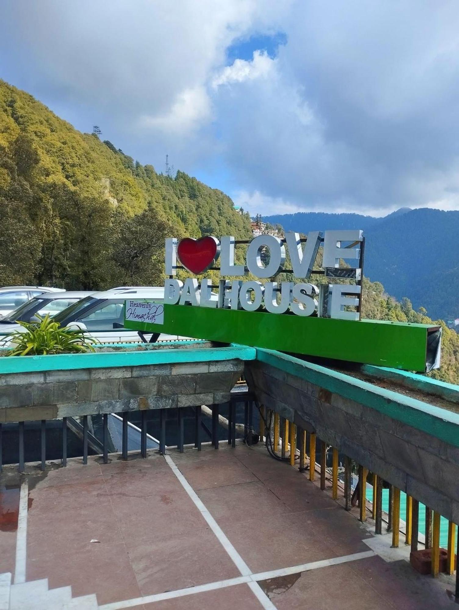 Aditya Homestay Dalhousie Exterior photo